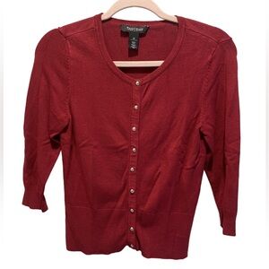 White House Black Market snap down 3/4 sleeve cardigan. Maroon. Size XS.